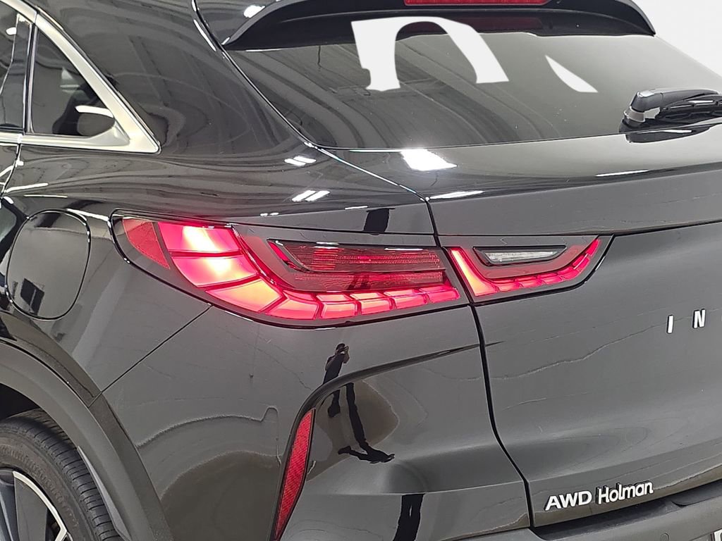 Certified 2023 INFINITI QX55 Luxe w/ Cargo Package image 31