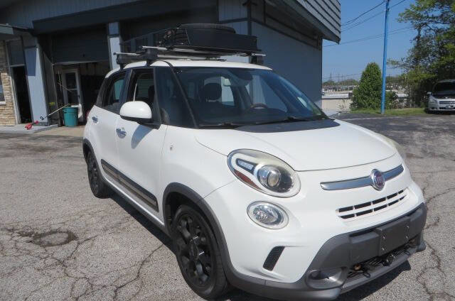 Used 2014 FIAT 500L Trekking w/ Popular Equipment Group FWD image 42