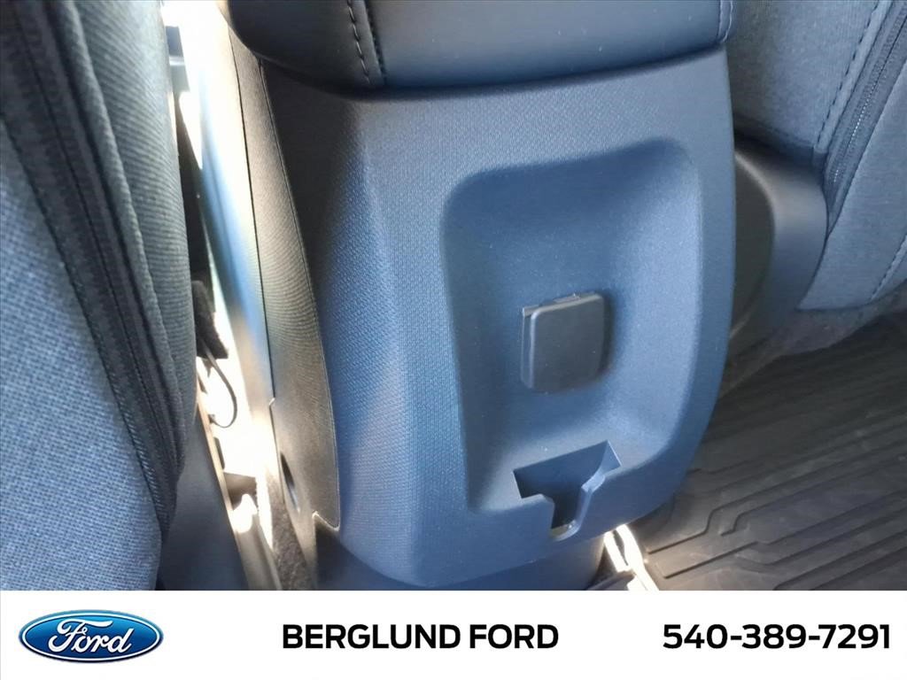 Used 2024 Ford Maverick XLT image 36