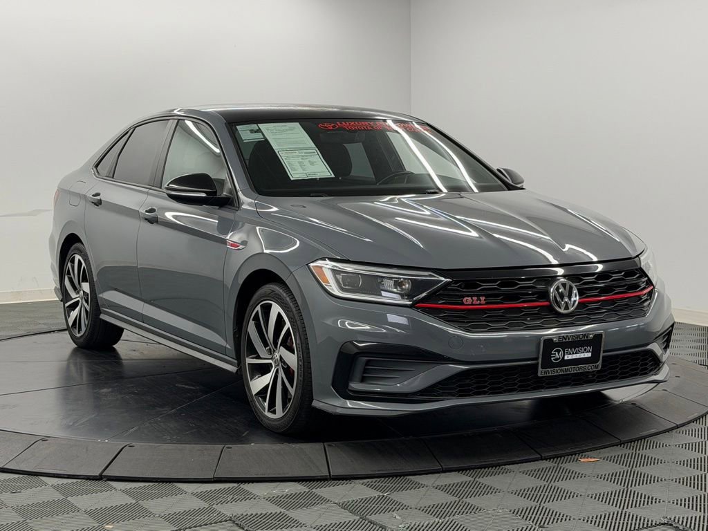 Used 2019 Volkswagen Jetta GLI FWD image 8