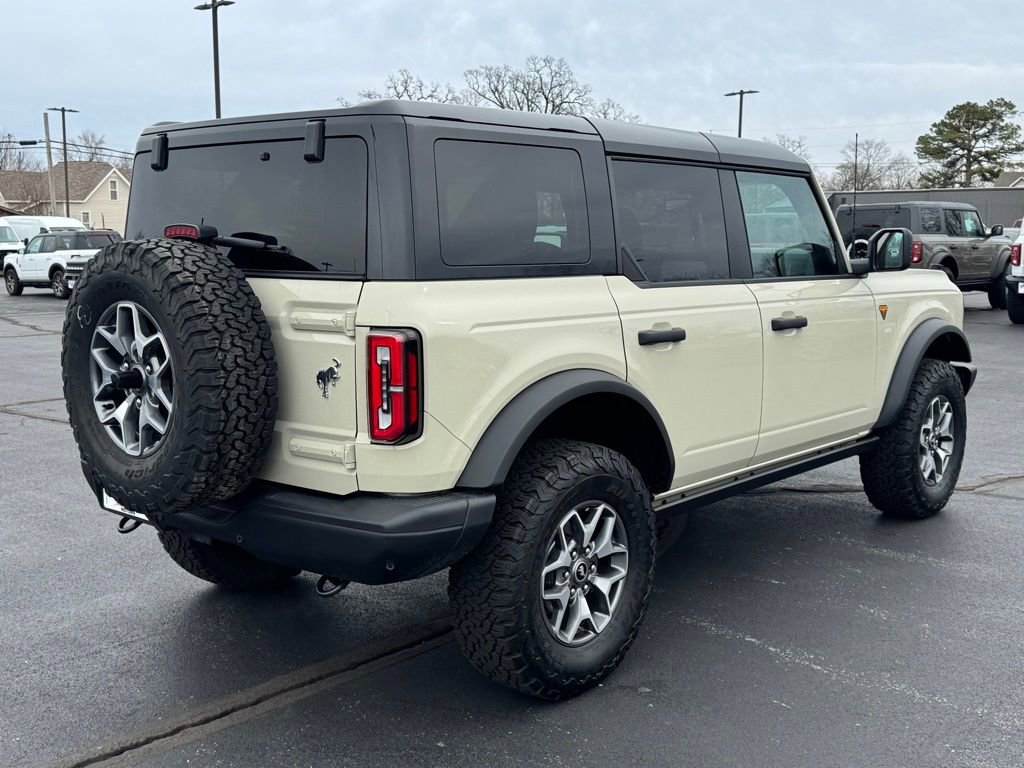 Used 2025 Ford Bronco Badlands image 22
