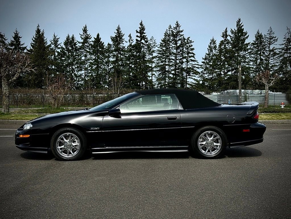 Used 2002 Chevrolet Camaro Z28 w/ Sport Appearance Pkg RWD image 52