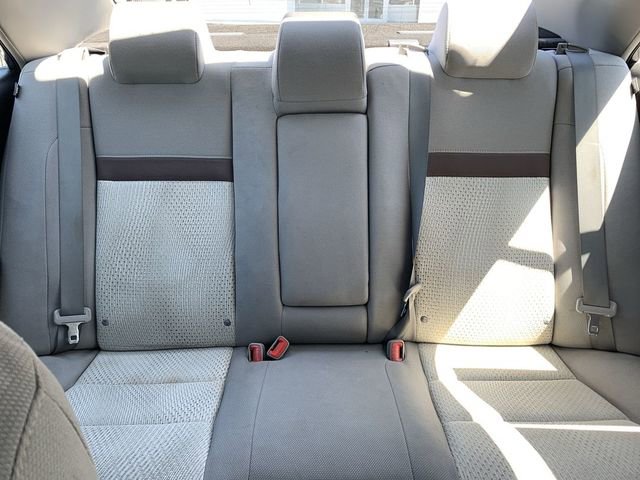 Used 2012 Toyota Camry LE FWD image 27