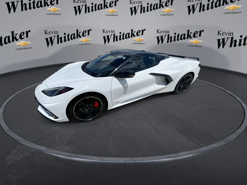 Used 2023 Chevrolet Corvette Stingray Premium Conv w/ Z51 Performance Package RWD image 4