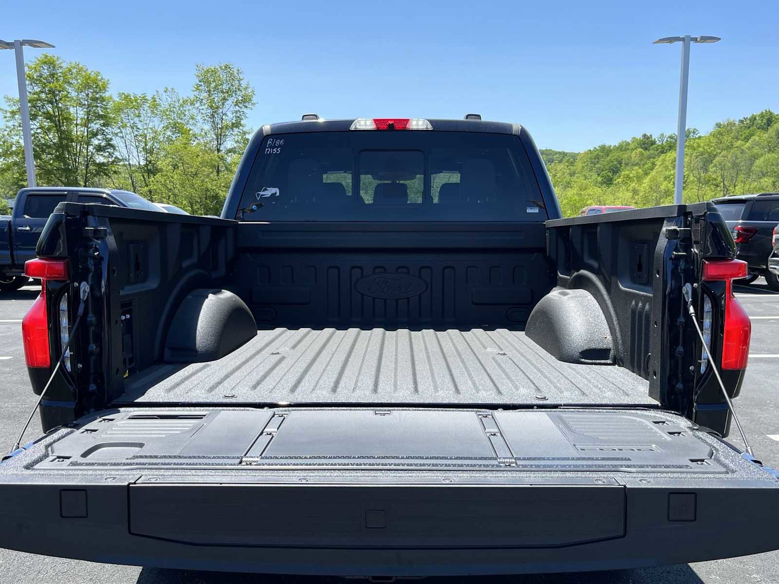 New 2023 Ford F150 Lightning Platinum AWD/4WD image 50