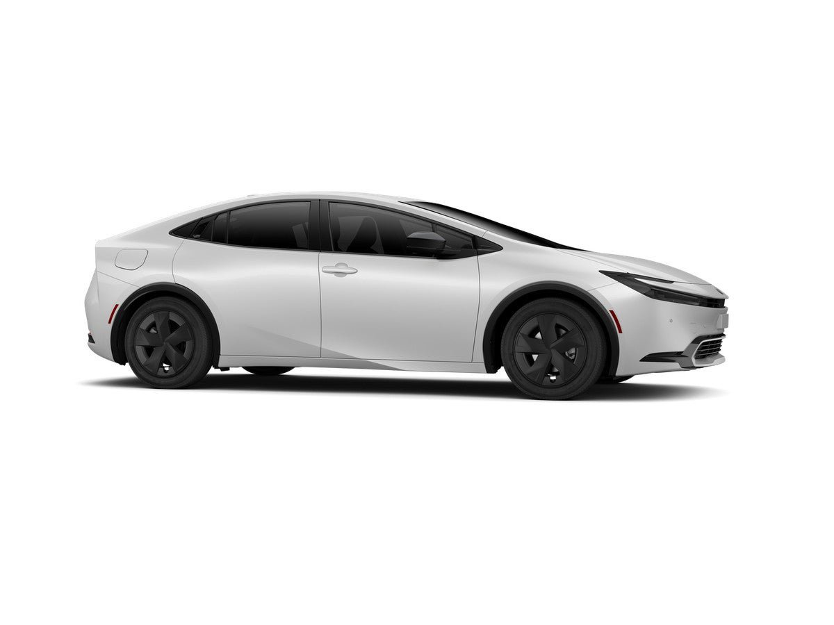New 2027 Toyota Prius Plug-In Hybrid FWD image 13
