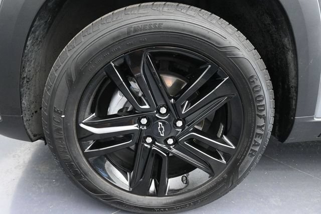 Used 2025 Chevrolet Trax ACTIV w/ Sunroof Package FWD image 22