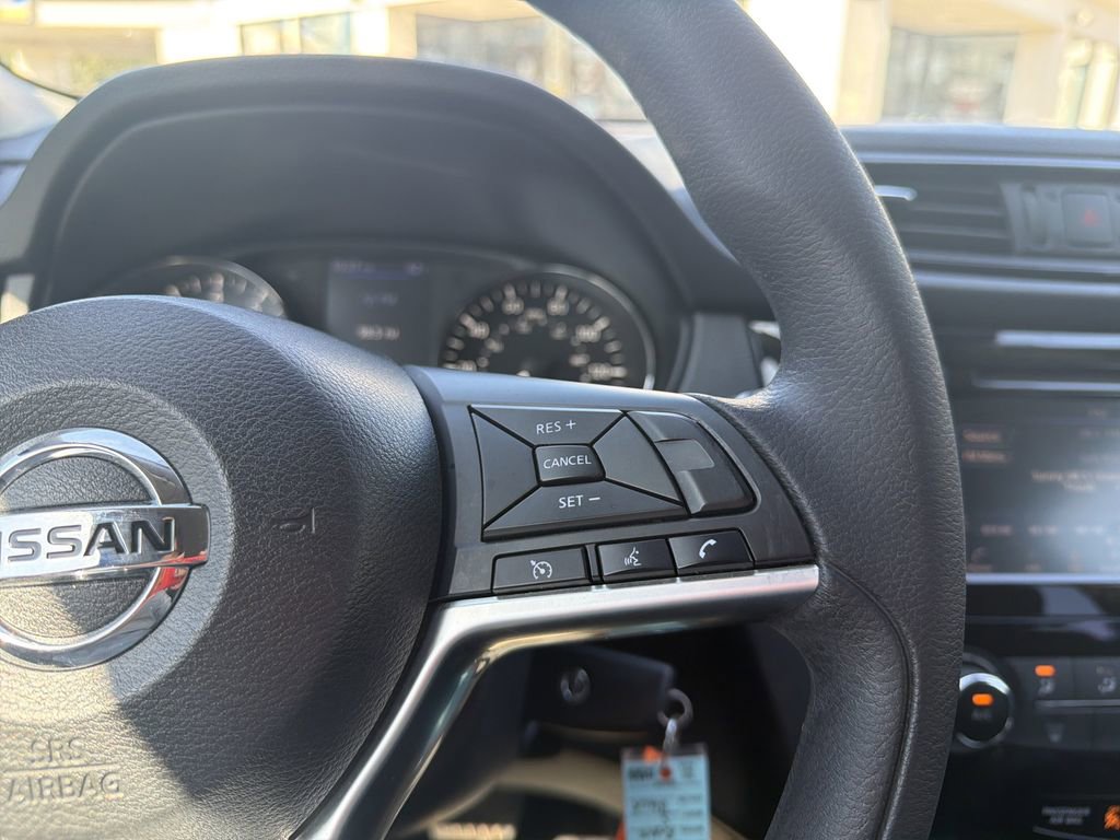 Used 2019 Nissan Rogue S image 24