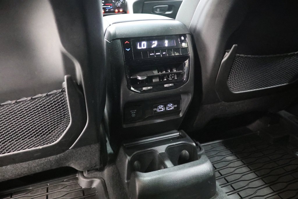 Used 2023 Jeep Grand Cherokee L Laredo AWD/4WD image 32