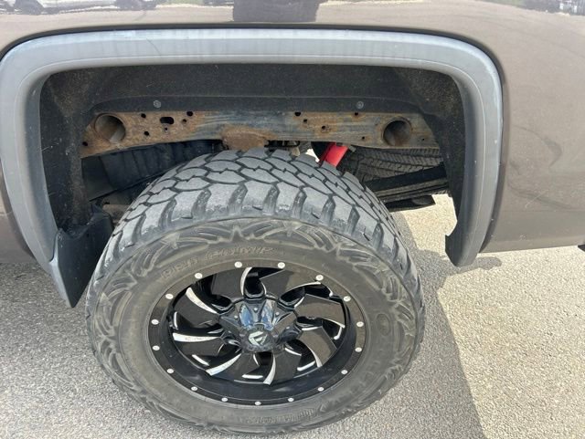 Used 2016 GMC Sierra 2500 Denali w/ Duramax Plus Package AWD/4WD image 12
