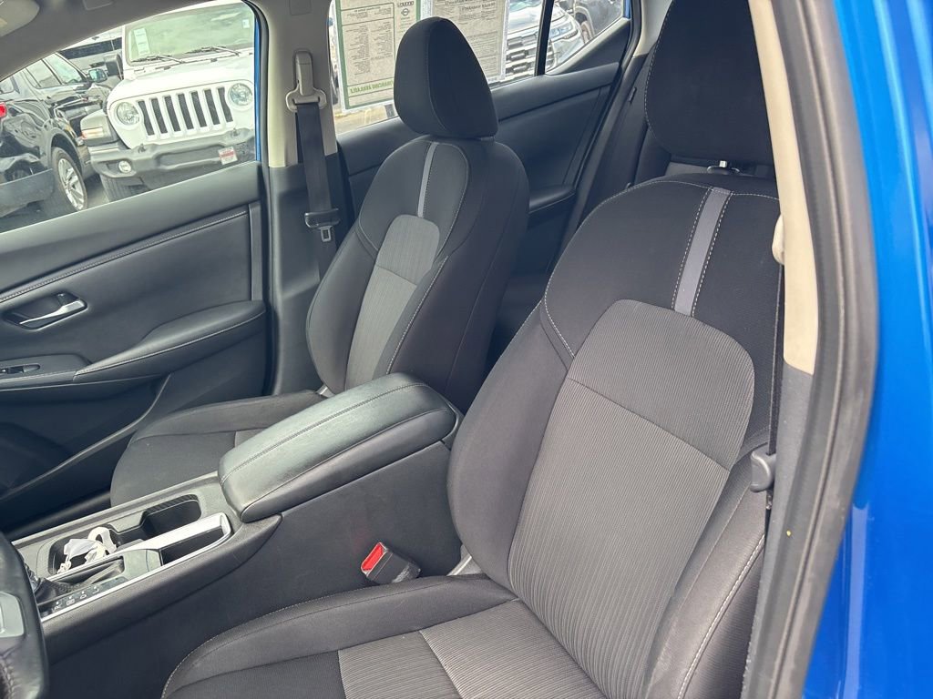 Used 2022 Nissan Sentra SV FWD image 15