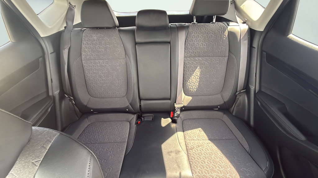 Used 2025 Kia Seltos S AWD/4WD image 31