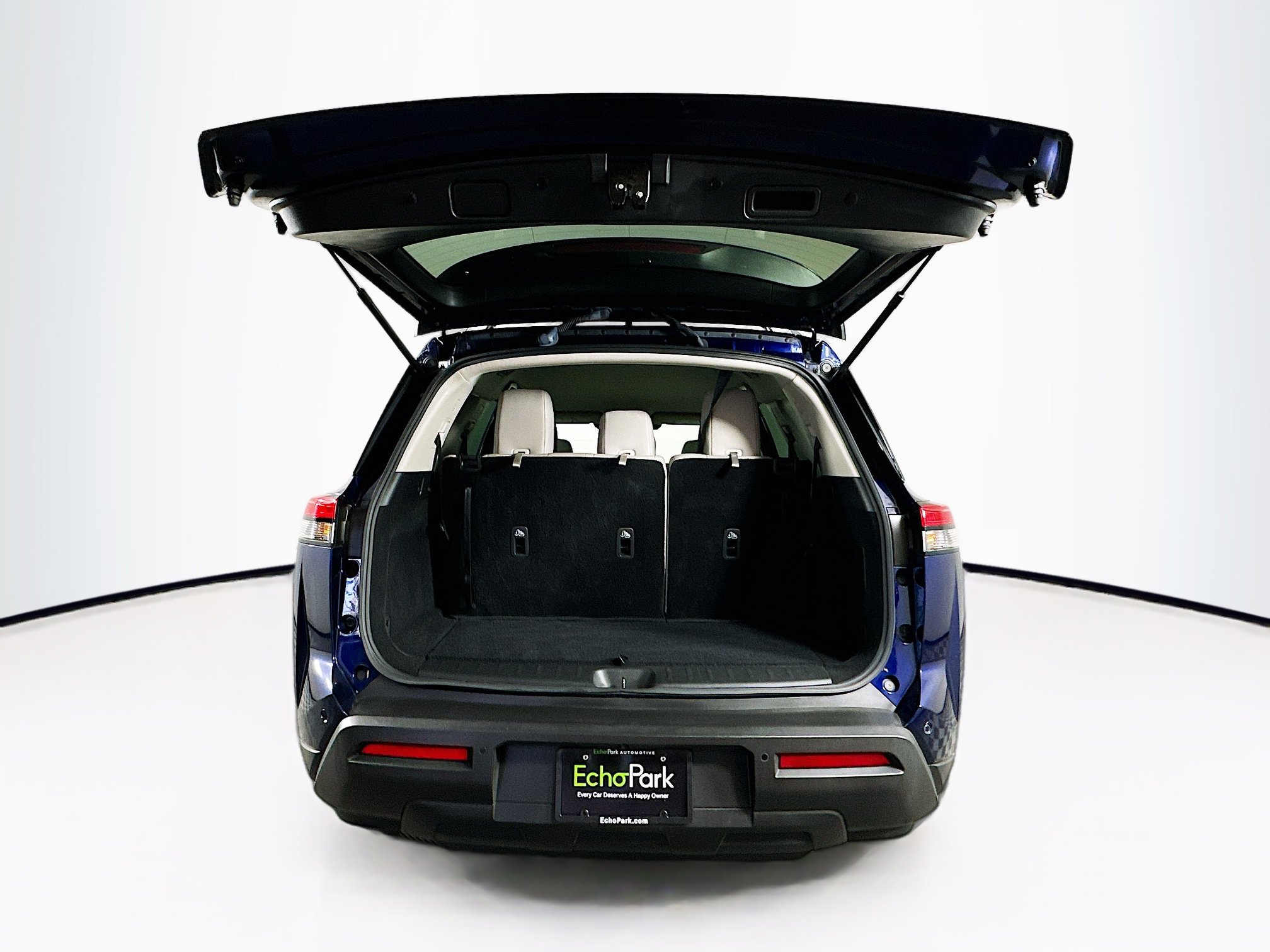 Used 2024 Nissan Pathfinder SV image 29