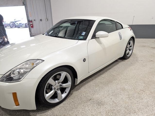 Used 2006 Nissan 350Z Enthusiast w/ (K96) Aerodynamics Pkg RWD image 7