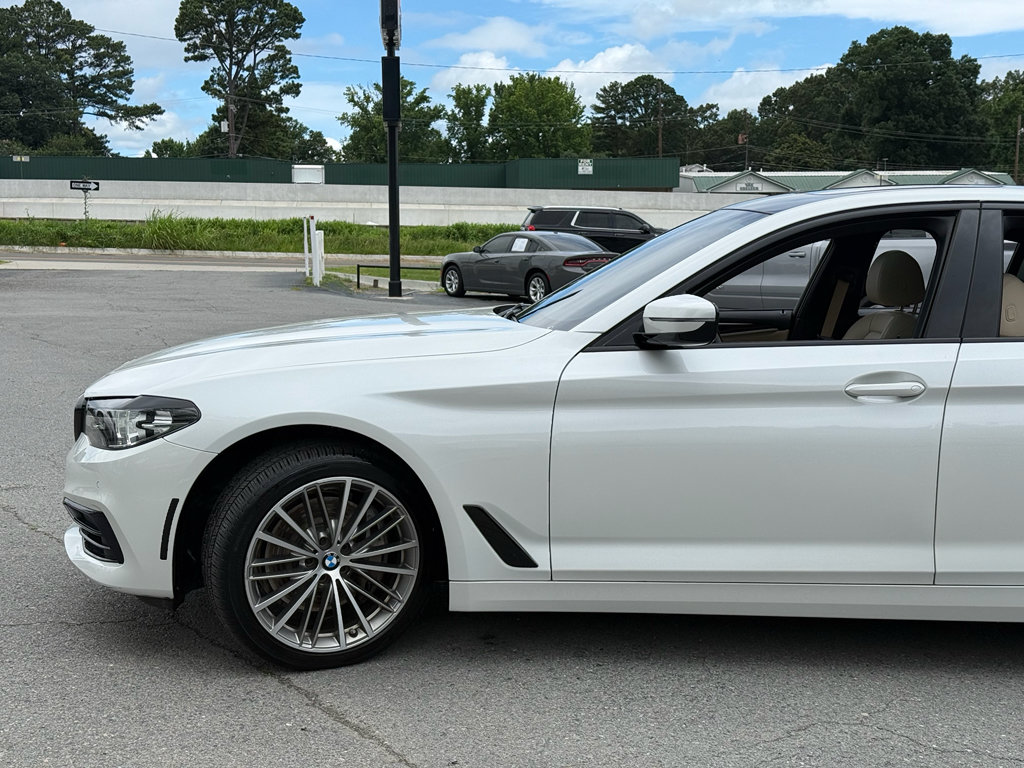Used 2020 BMW 540i xDrive AWD/4WD image 9