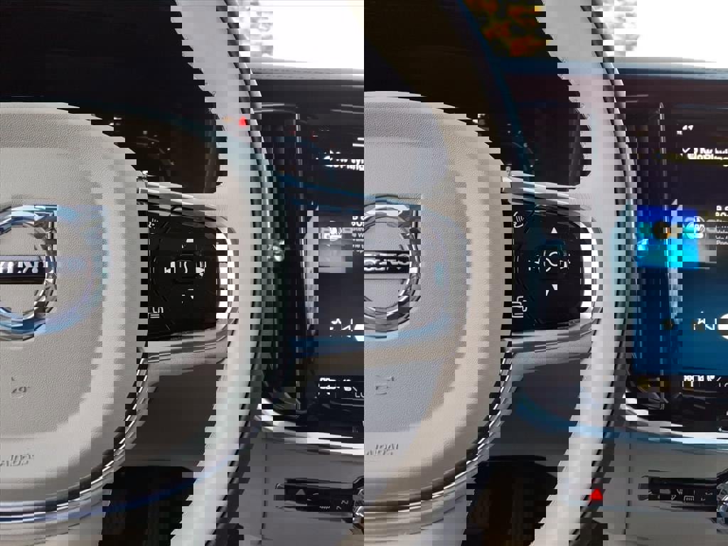 Certified 2024 Volvo S60 B5 Ultimate image 28