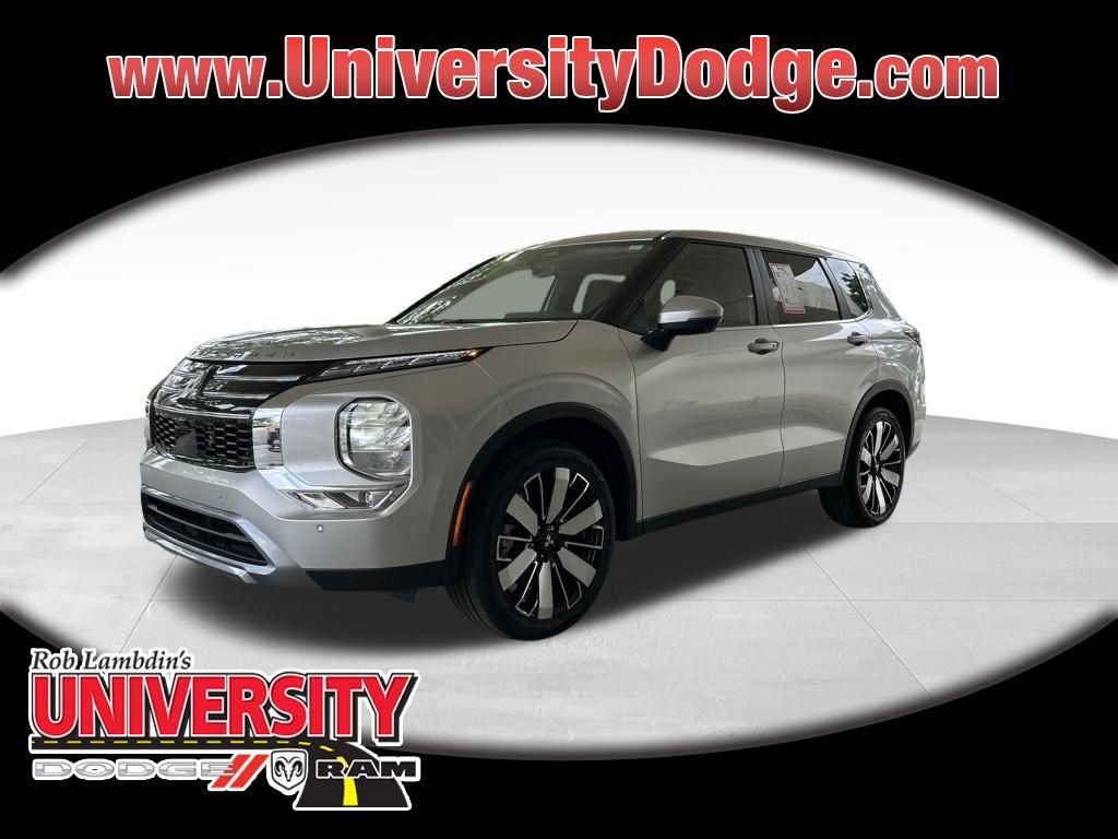 Used 2026 Mitsubishi Outlander SE FWD image 1