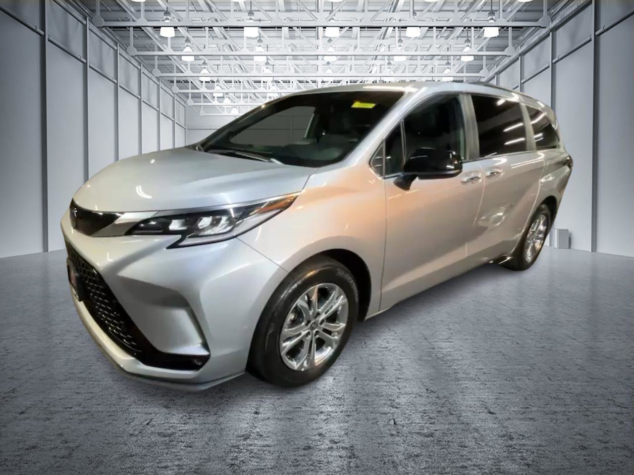 Certified 2022 Toyota Sienna XSE image 9