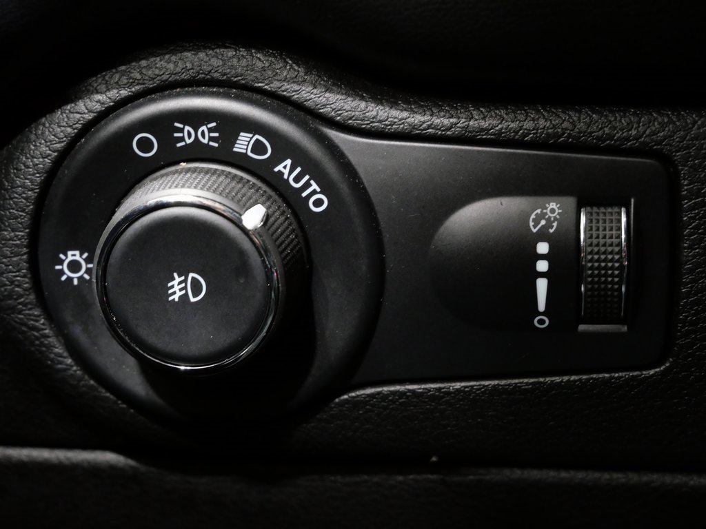 Used 2022 Dodge Durango GT image 15