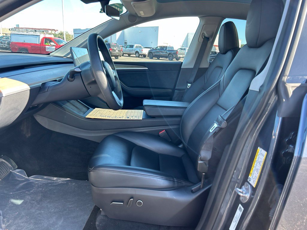 Used 2023 Tesla Model Y Long Range AWD/4WD image 5
