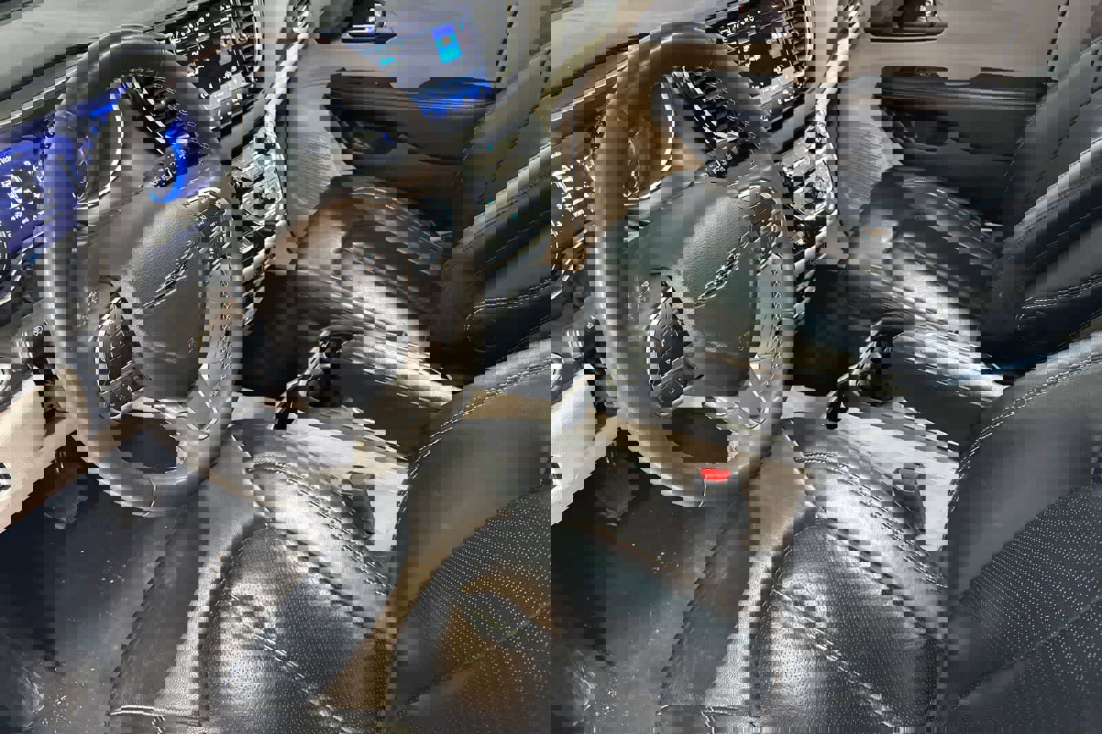 Used 2022 Chrysler Pacifica Touring-L image 14