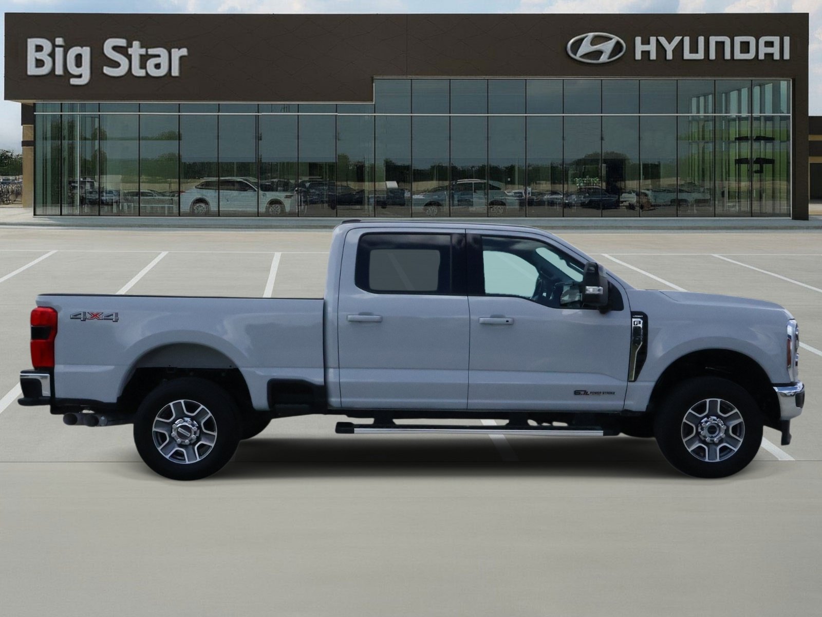 Used 2026 Ford F250 Lariat AWD/4WD image 5