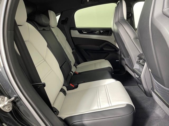 New 2026 Porsche Cayenne E-Hybrid Coupe image 22