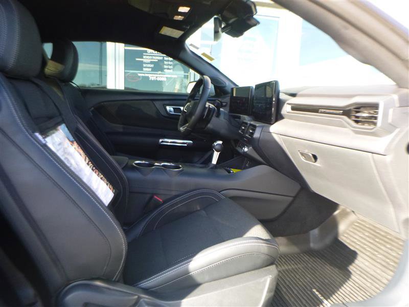Used 2024 Ford Mustang GT RWD image 8