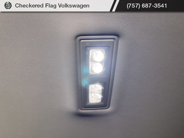 New 2025 Volkswagen Tiguan SE image 54