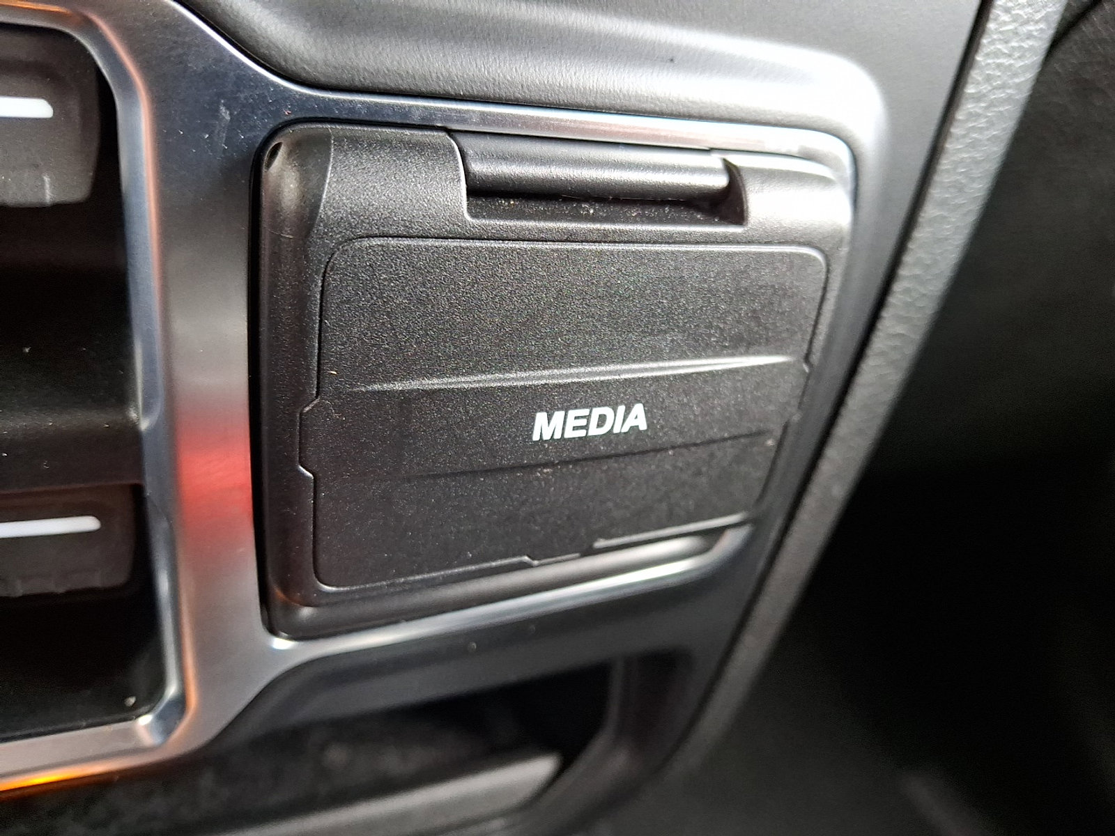 Used 2020 Jeep Wrangler Unlimited Sport image 24