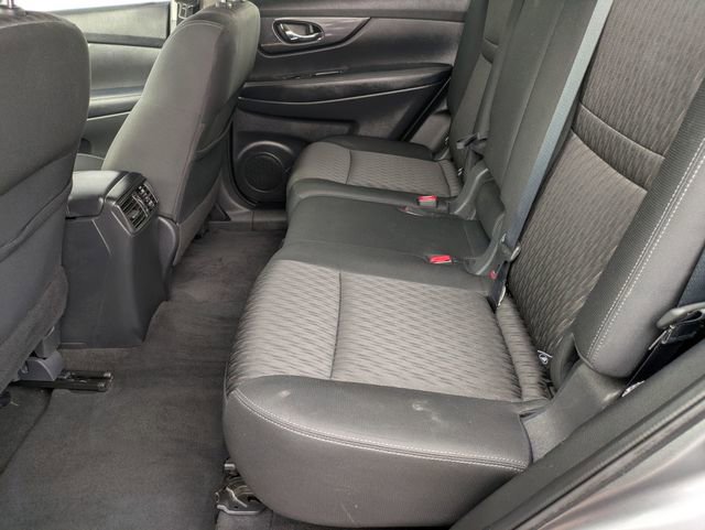 Used 2019 Nissan Rogue SV image 26