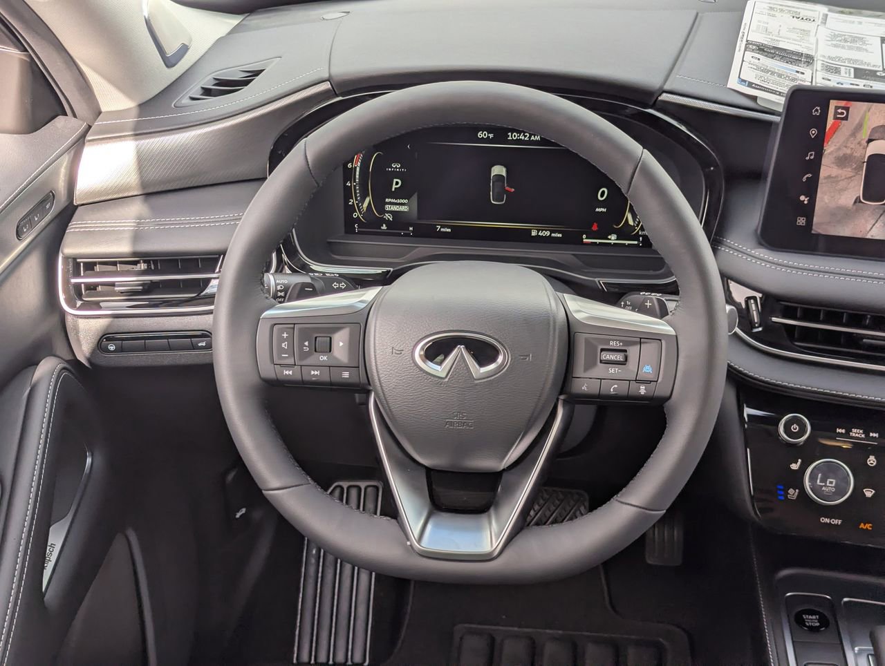 Certified 2026 INFINITI QX60 Luxe w/ Family Package FWD image 25