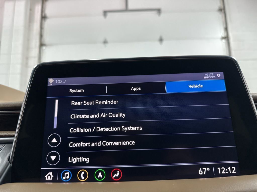 Used 2021 Chevrolet Suburban Premier w/ Premium Package AWD/4WD image 35