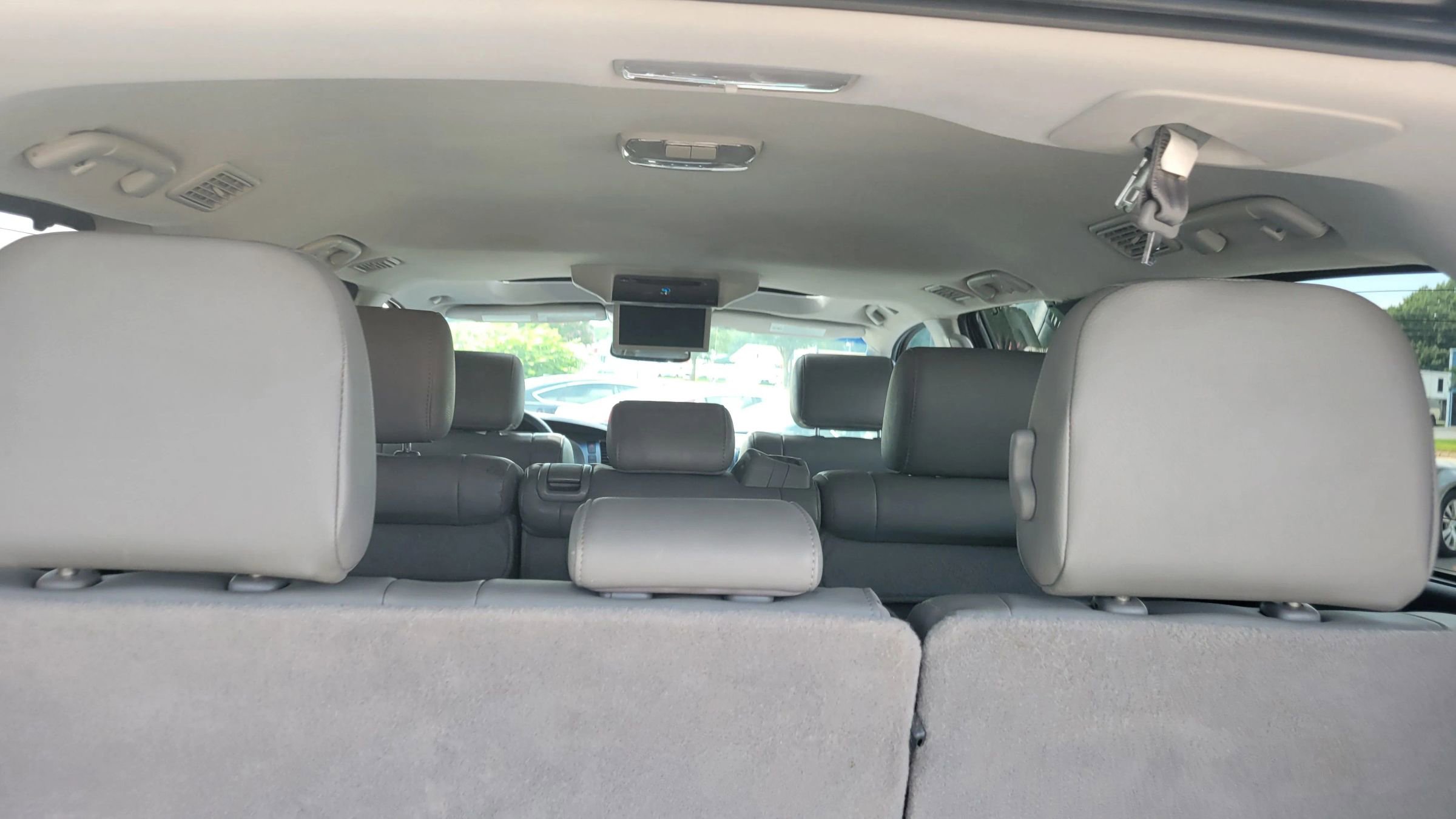 Used 2015 Toyota Sequoia Limited image 11