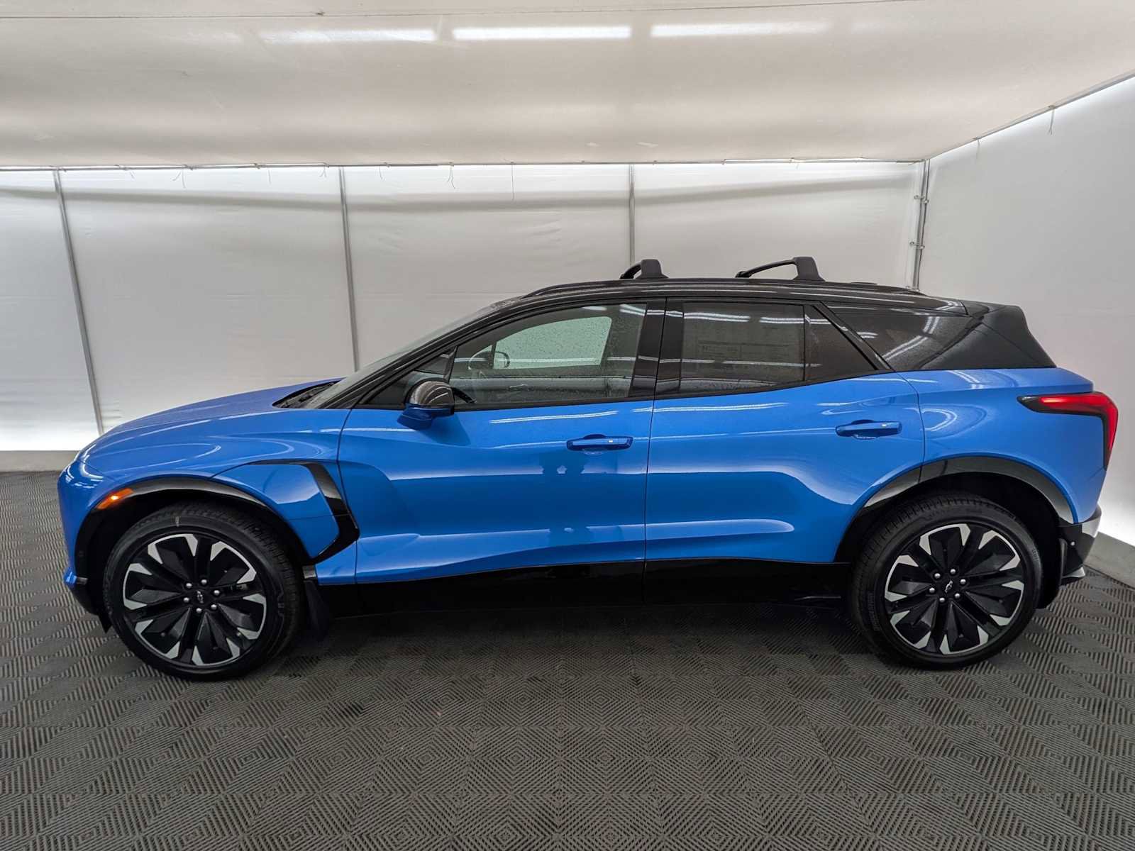 New 2026 Chevrolet Blazer EV RS image 3