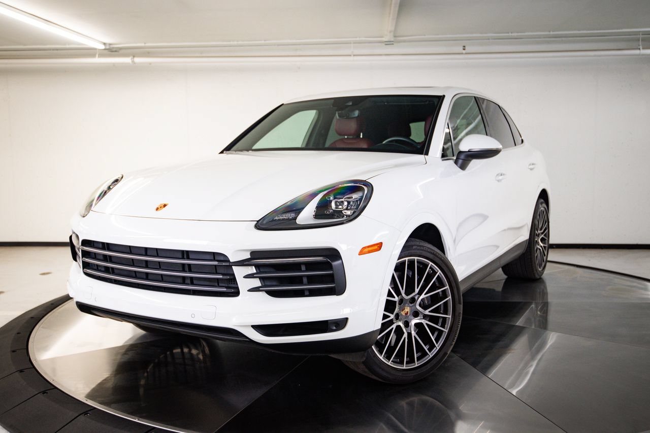 Certified 2023 Porsche Cayenne AWD/4WD image 1