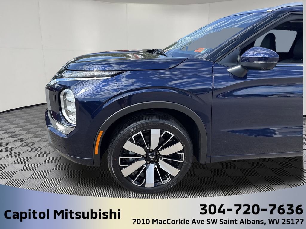 New 2025 Mitsubishi Outlander SEL image 10