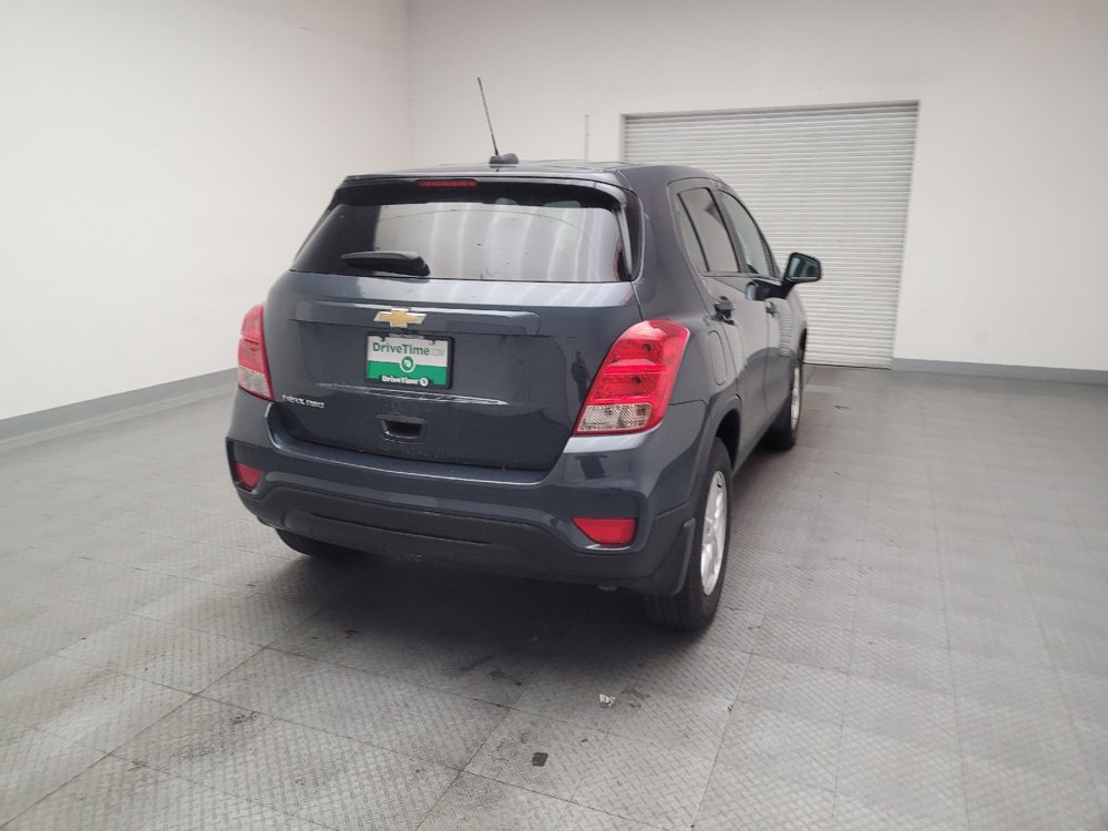 Used 2022 Chevrolet Trax LS w/ Tint and Cruise Package AWD/4WD image 7