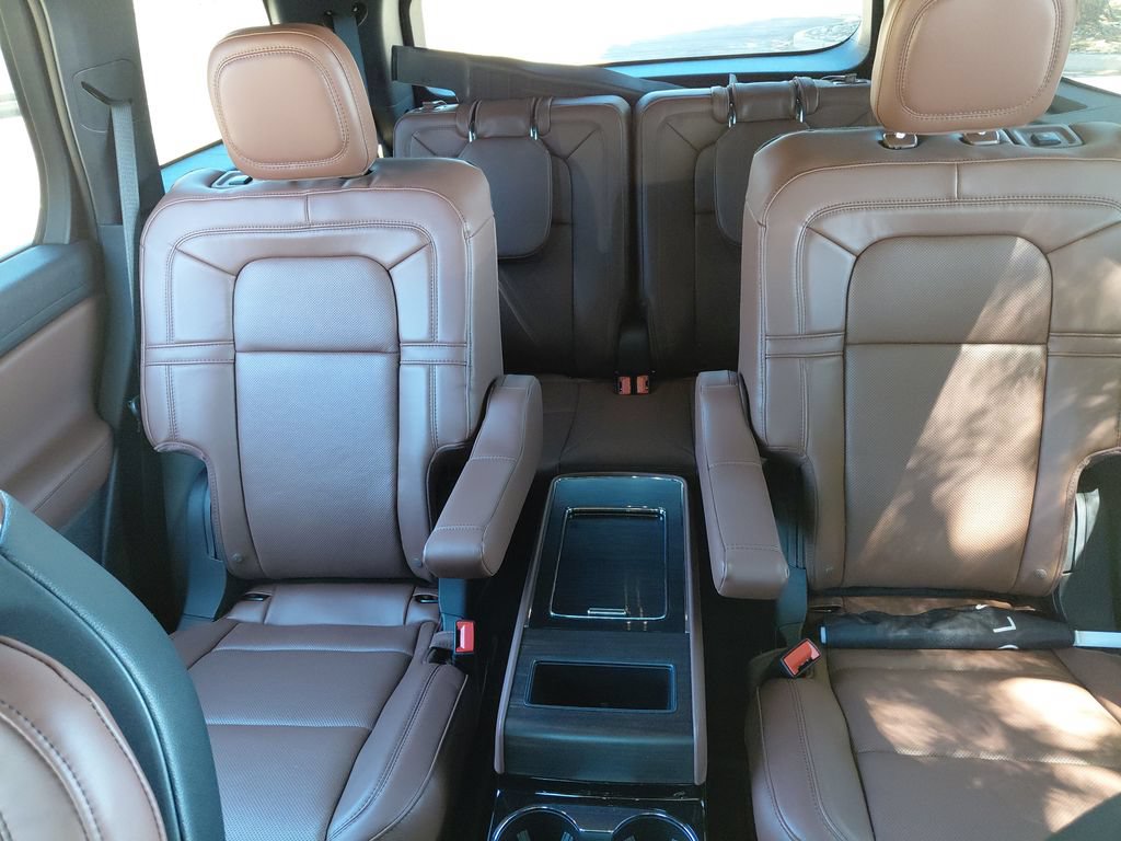 New 2026 Lincoln Aviator Reserve AWD/4WD image 47