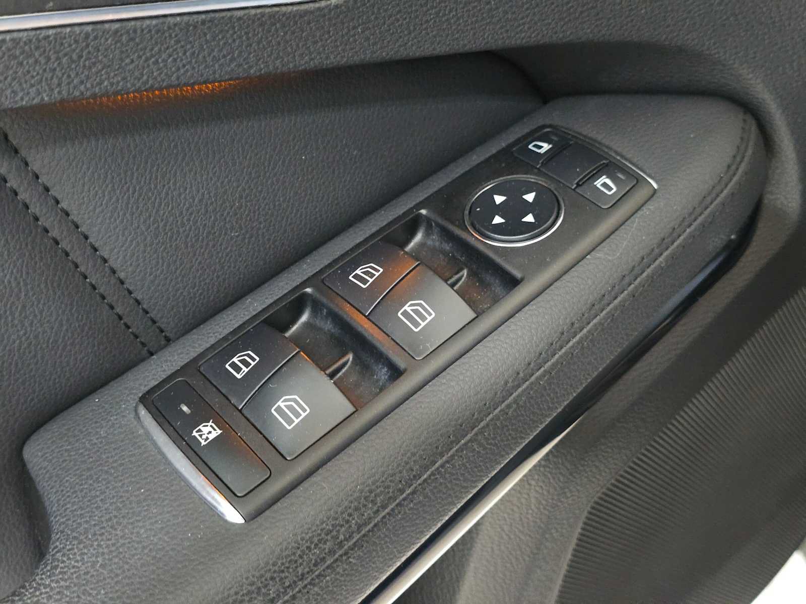 Used 2012 Mercedes-Benz E 350 Sedan image 24