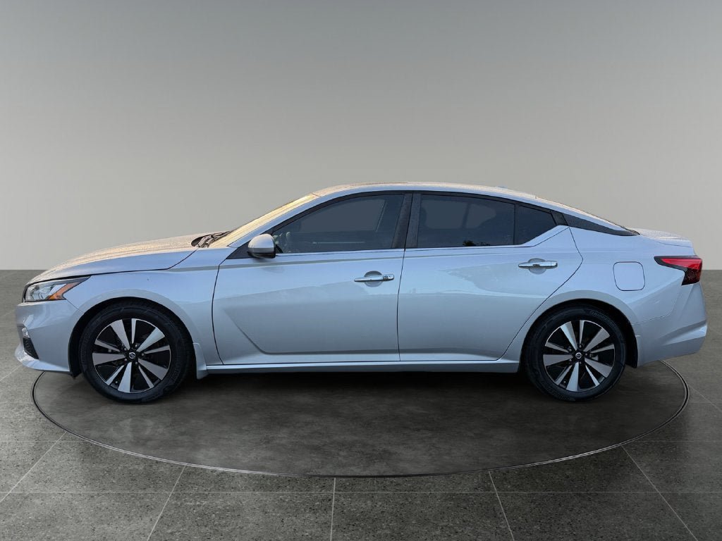 Used 2021 Nissan Altima 2.5 SV w/ SV Premium Package FWD image 6