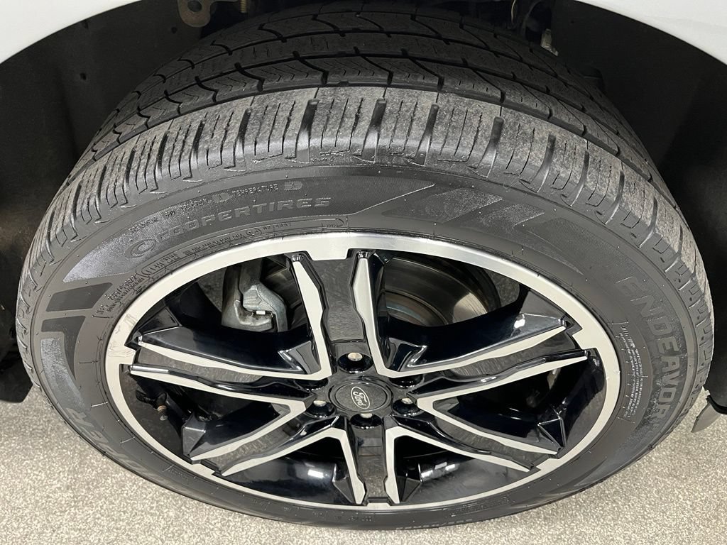 Used 2020 Ford Expedition Limited w/ Special Edition Package AWD/4WD image 18