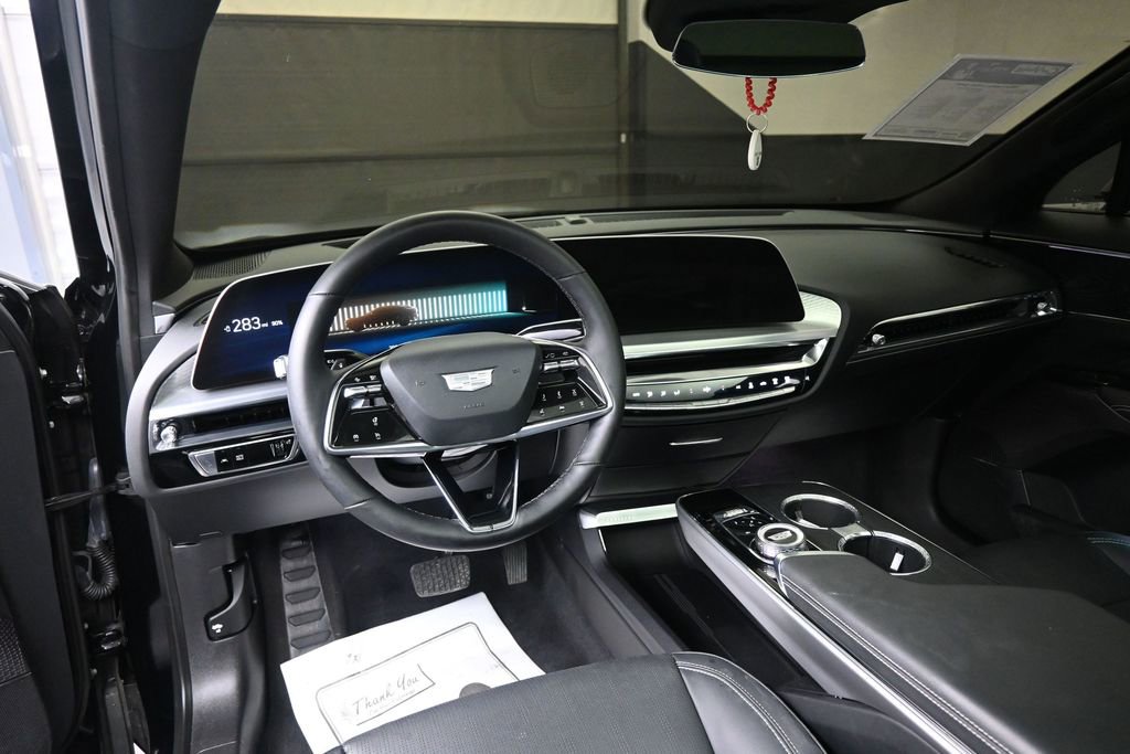 Used 2024 Cadillac Lyriq Sport RWD image 27