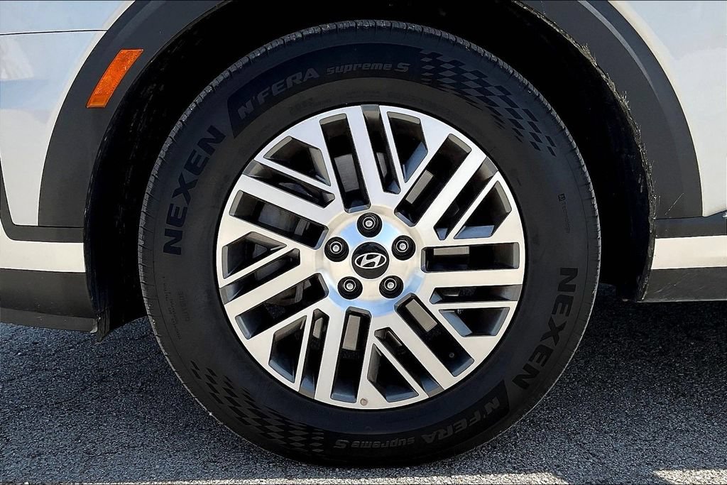 Used 2026 Hyundai Palisade SEL AWD/4WD image 32