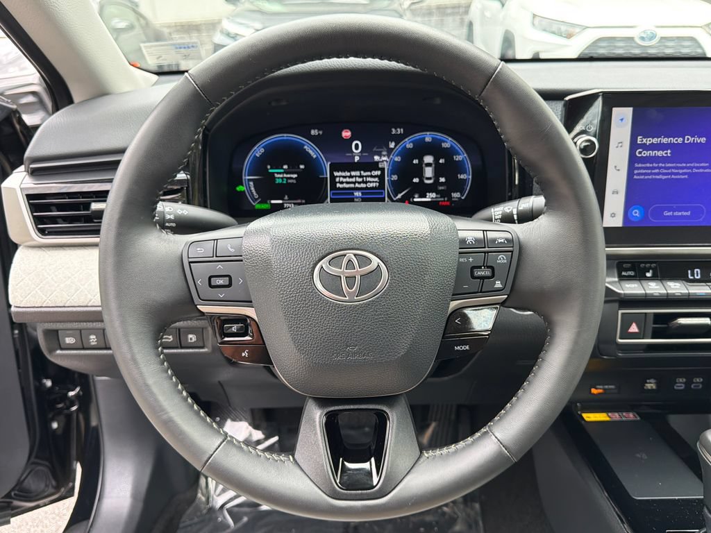 Used 2025 Toyota Camry XLE FWD image 26