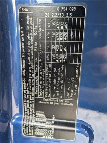 Used 2001 BMW Z3 2.5i RWD image 16
