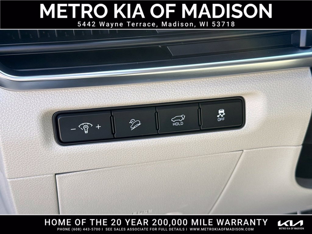 Used 2024 Kia Telluride SX Prestige w/ Towing Package AWD/4WD image 14