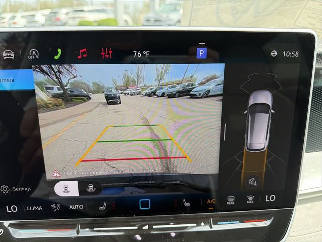 New 2026 Volkswagen Tiguan SE AWD/4WD image 18