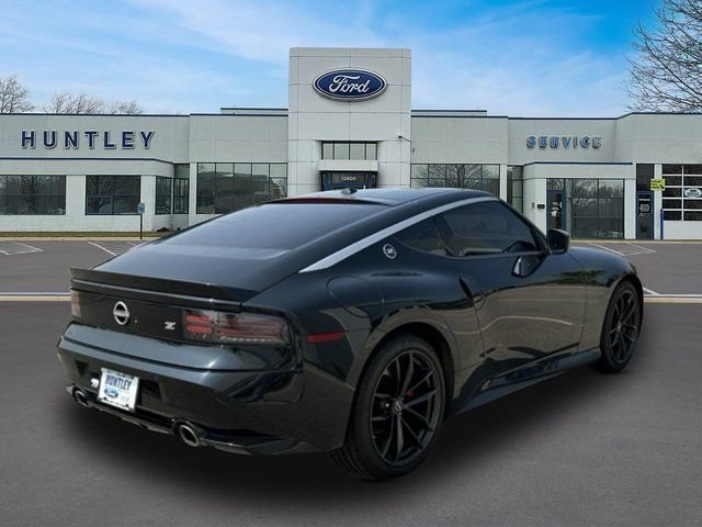 Used 2024 Nissan Z Performance w/ Floor Mat Package RWD image 5