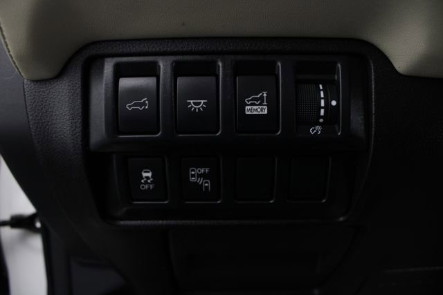 Used 2020 Subaru Ascent Limited w/ Popular Package #2A image 8